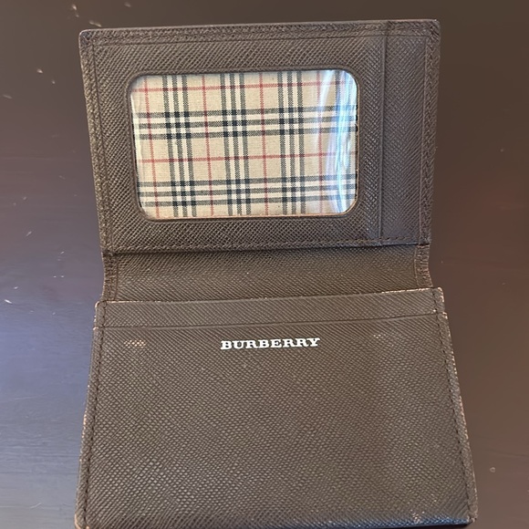 Burberry I’d card case - Picture 2 of 8